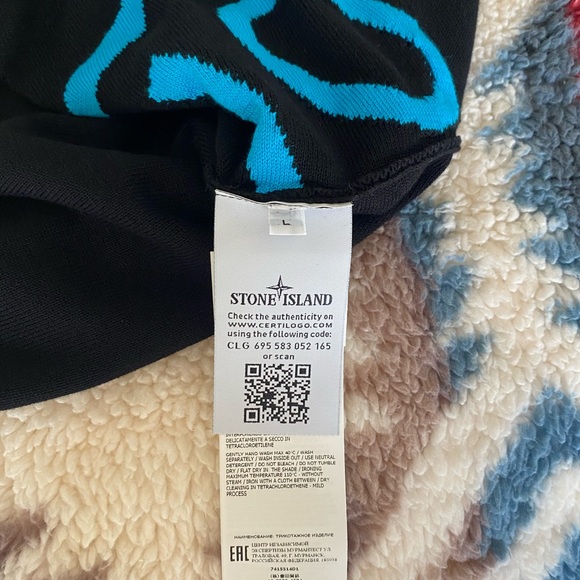 Mens NWT Stone Island compass logo printed Sweatshirt. Made in Italy. Retail 625 - Picture 5 of 11